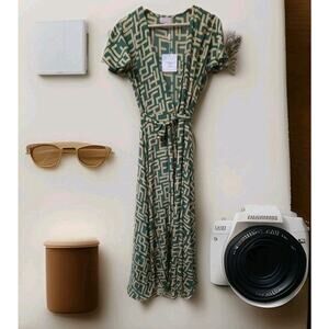 Cienna Geo Frill Wrap Silk Maxi Green/gold Dress Size Small